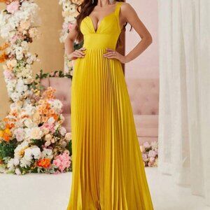 SHEIN Belle Elegant Pleated Eye-Catching Yellow Women's Sz M 6 Evening Cami Dres